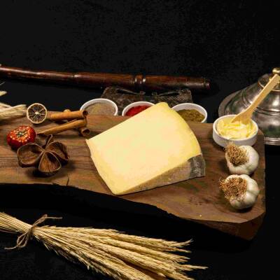 ESKİ KAŞAR PEYNİRİ 1 KG - 1